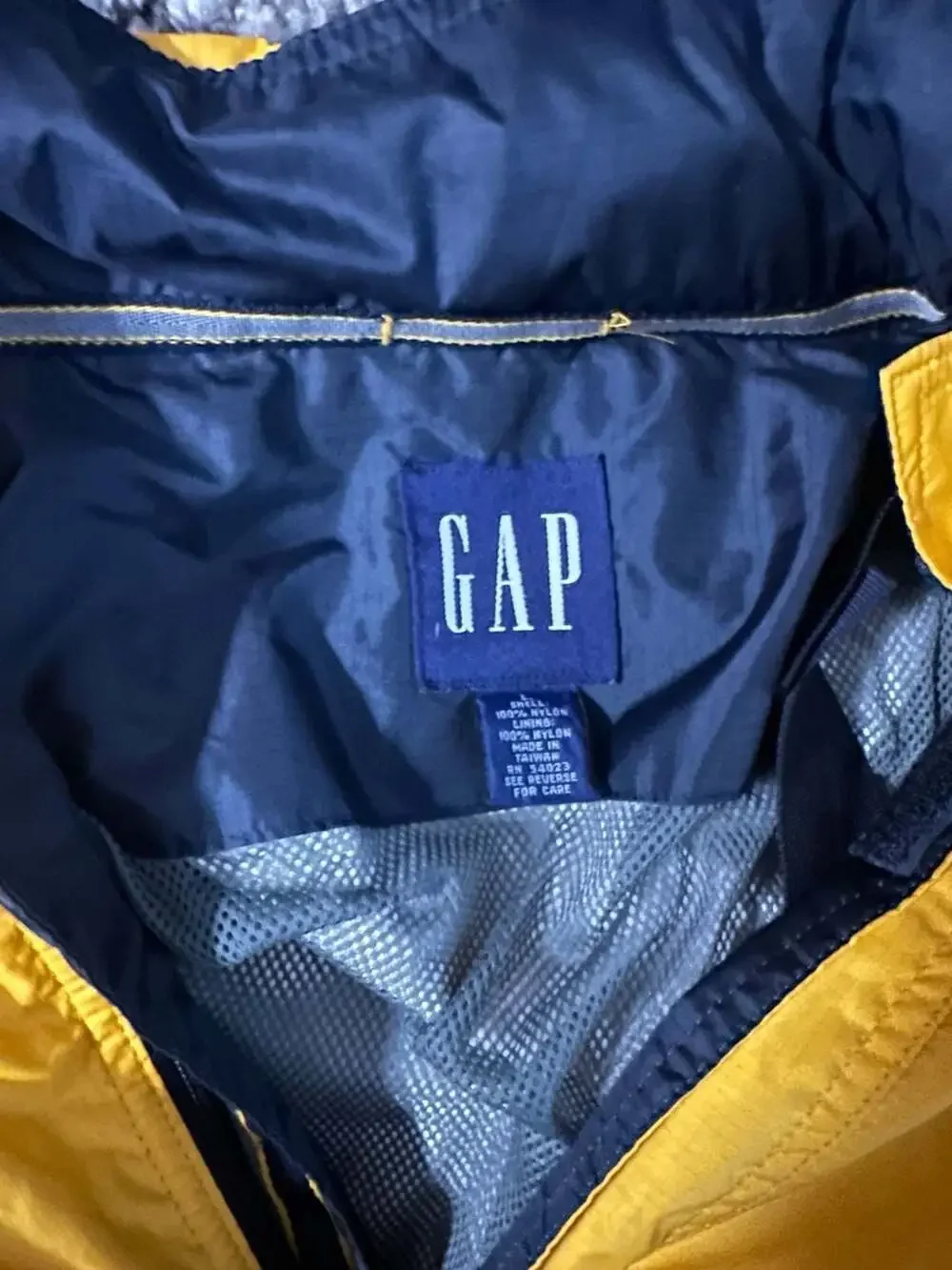 Vintage GAP Yellow Nylon Mesh Lined Windbreaker Rain Jacket